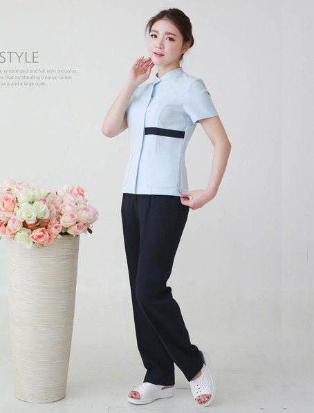沈阳儿科医院护士服订做,时尚短袖护士服款式设计图片